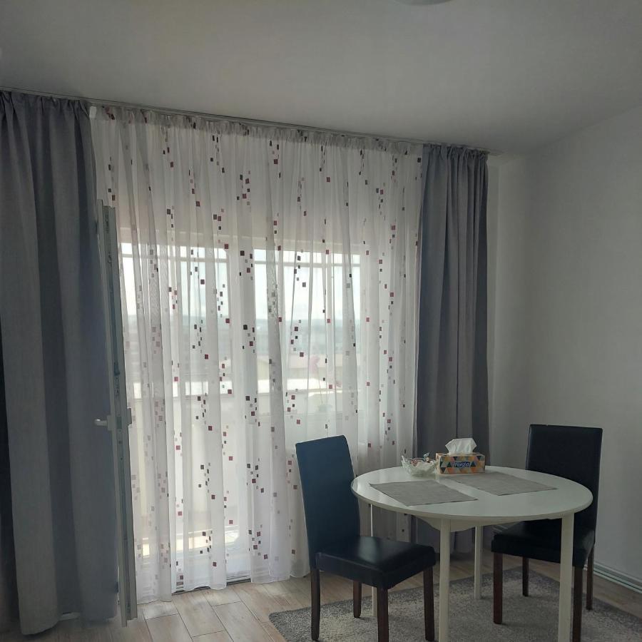 Farmec Apartament Клуж-Напока Екстериор снимка